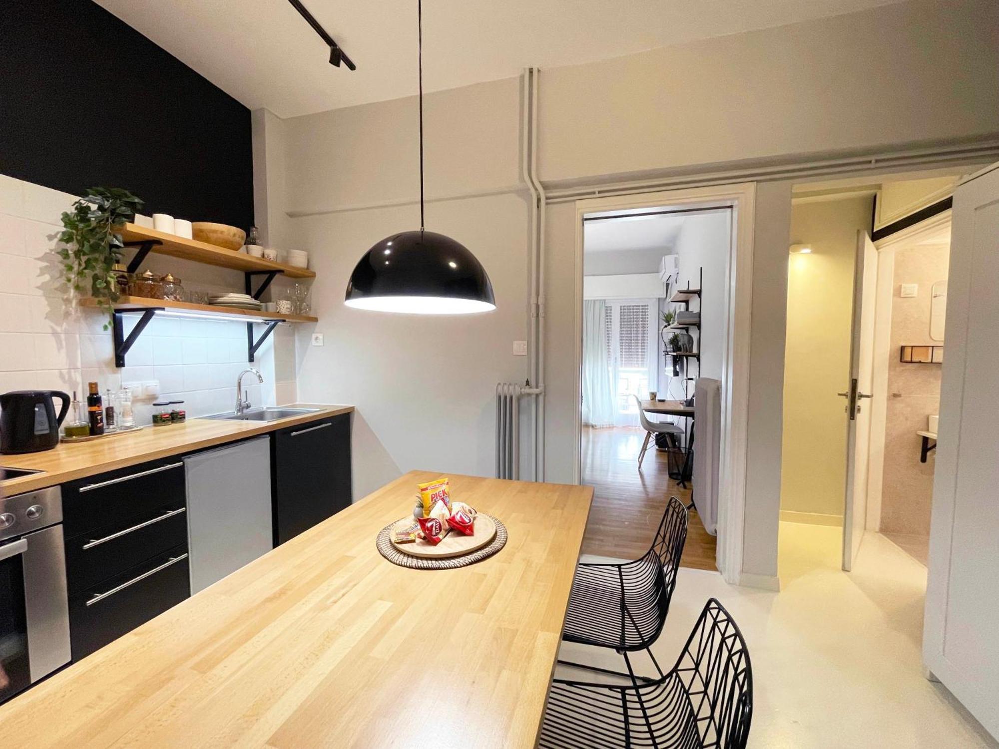 One-Bedroom Apartment
